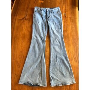 We the Free Low rise flare bell bottom crvy jeans size 27 small